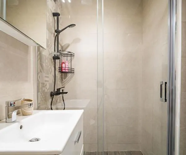 Bohome Apartment Warna